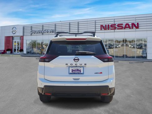 New 2026 Nissan Rogue SV w/ Rock Creek Premium Package AWD/4WD image 6