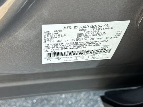 Certified 2023 Ford Explorer XLT w/ Equipment Group 202A RWD image 29