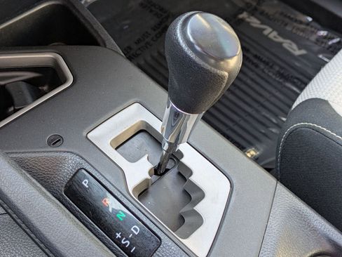 Used 2017 Toyota RAV4 XLE image 22