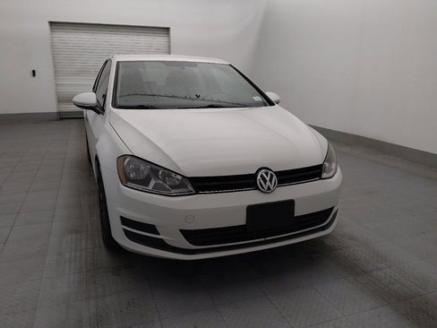 Used 2015 Volkswagen Golf S image 14