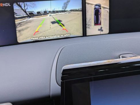 New 2026 Lincoln Nautilus Premier image 16