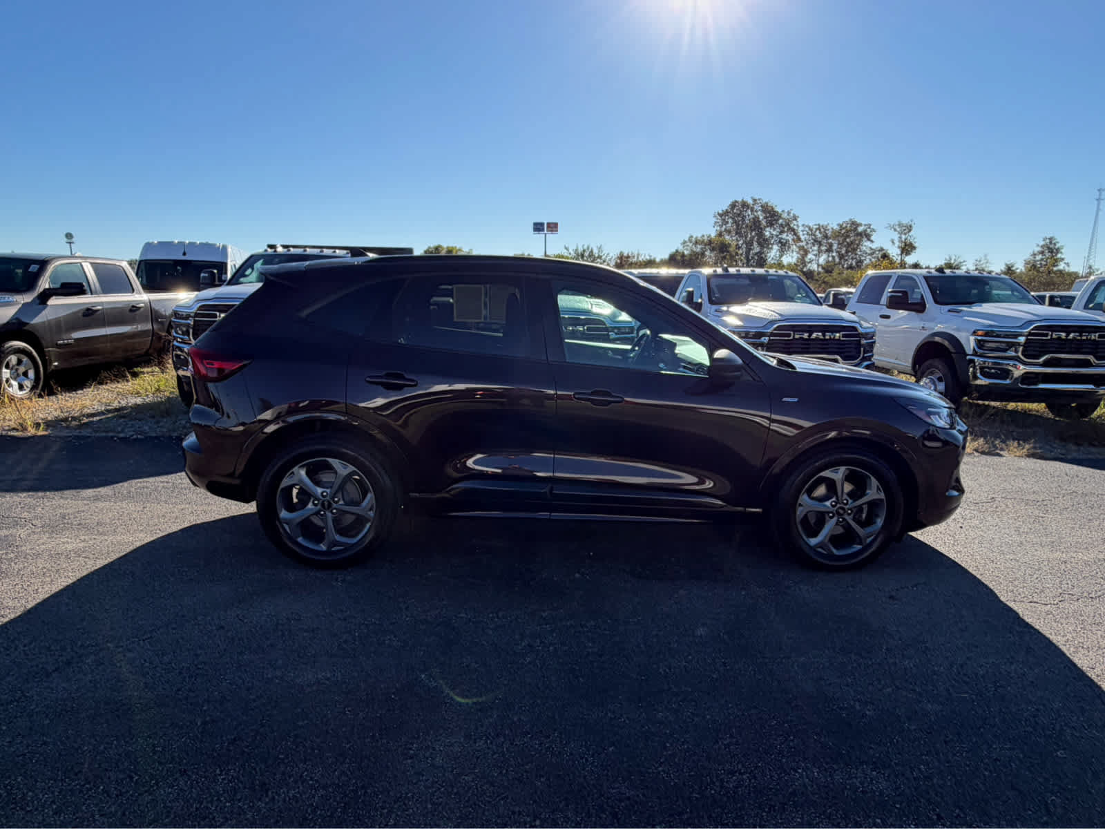 Used 2023 Ford Escape ST-Line w/ Tech Pack #1 FWD image 9
