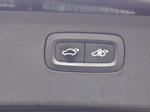 Used 2016 Volvo XC90 T6 R-Design w/ Protection Package Plus image 34