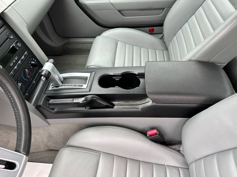 Used 2006 Ford Mustang GT image 30