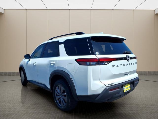 Used 2024 Nissan Pathfinder SV AWD/4WD image 12