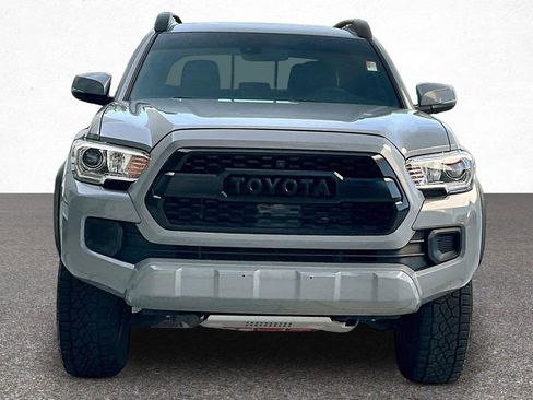 Certified 2020 Toyota Tacoma TRD Off-Road w/ TRD Premium Off Road Package image 3