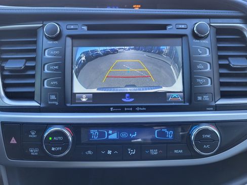 Used 2019 Toyota Highlander Limited Platinum image 30