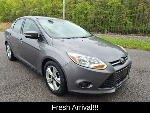 Used 2014 Ford Focus SE FWD image 11