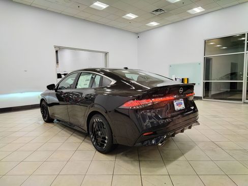 New 2026 Nissan Sentra SR image 5