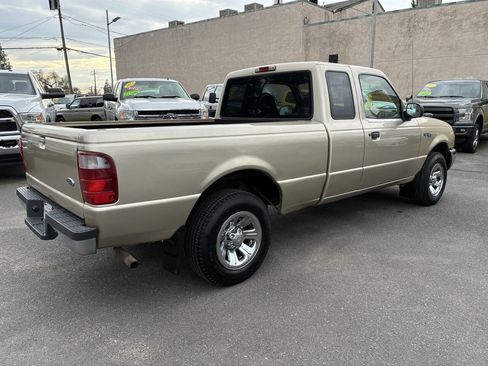 Used 2001 Ford Ranger XLT image 2