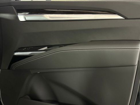 New 2025 Cadillac Escalade ESV Luxury image 52