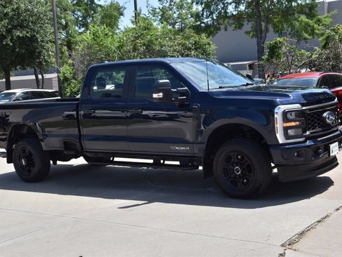 Certified 2025 Ford F350 XL w/ STX Appearance Package AWD/4WD image 5
