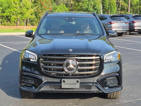 Certified 2024 Mercedes-Benz GLS 450 4MATIC image 3
