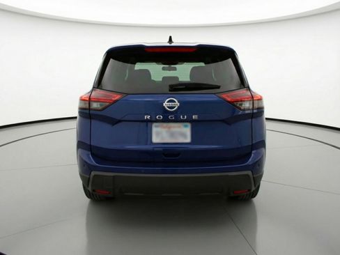 Used 2025 Nissan Rogue SV image 7
