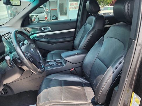 Used 2016 Ford Explorer XLT w/ Equipment Group 202A image 15