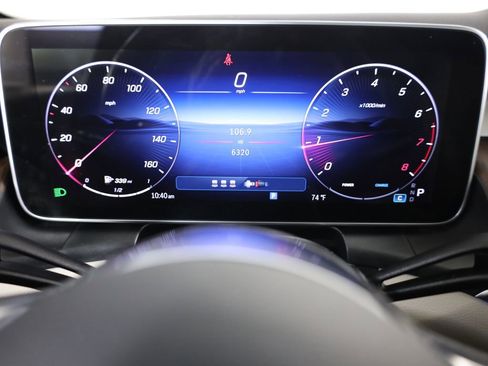 Used 2026 Mercedes-Benz GLC 300 4MATIC image 19