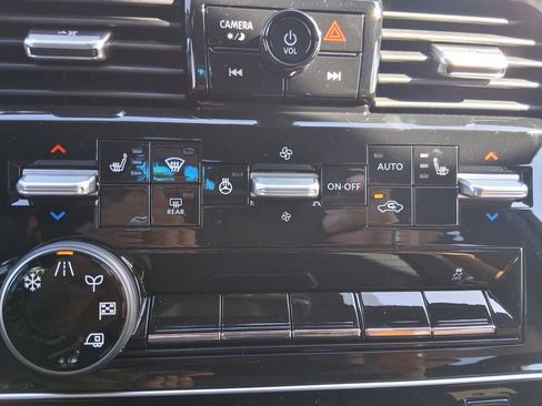 New 2026 Nissan Armada SL w/ Captain's Chari Seat Package image 19