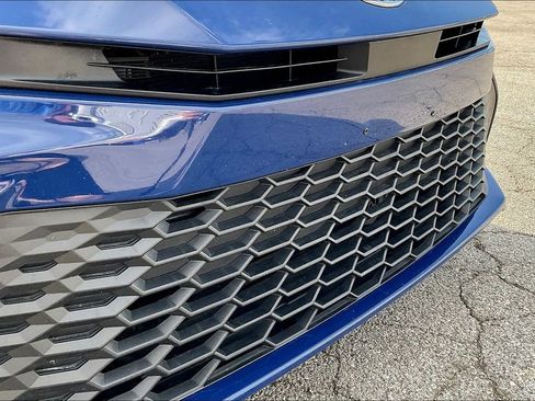 Used 2025 Toyota Camry SE image 30