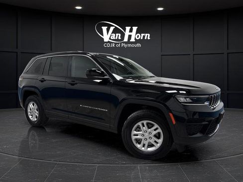 Used 2023 Jeep Grand Cherokee Laredo w/ Luxury Tech Group I image 37