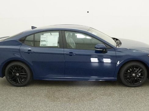 New 2026 Toyota Camry SE FWD image 11