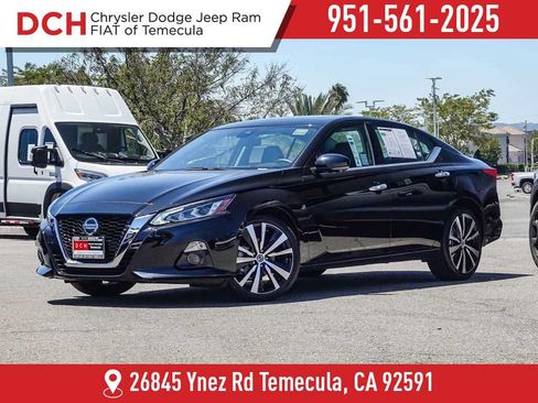 Used 2021 Nissan Altima 2.5 Platinum AWD/4WD image 1