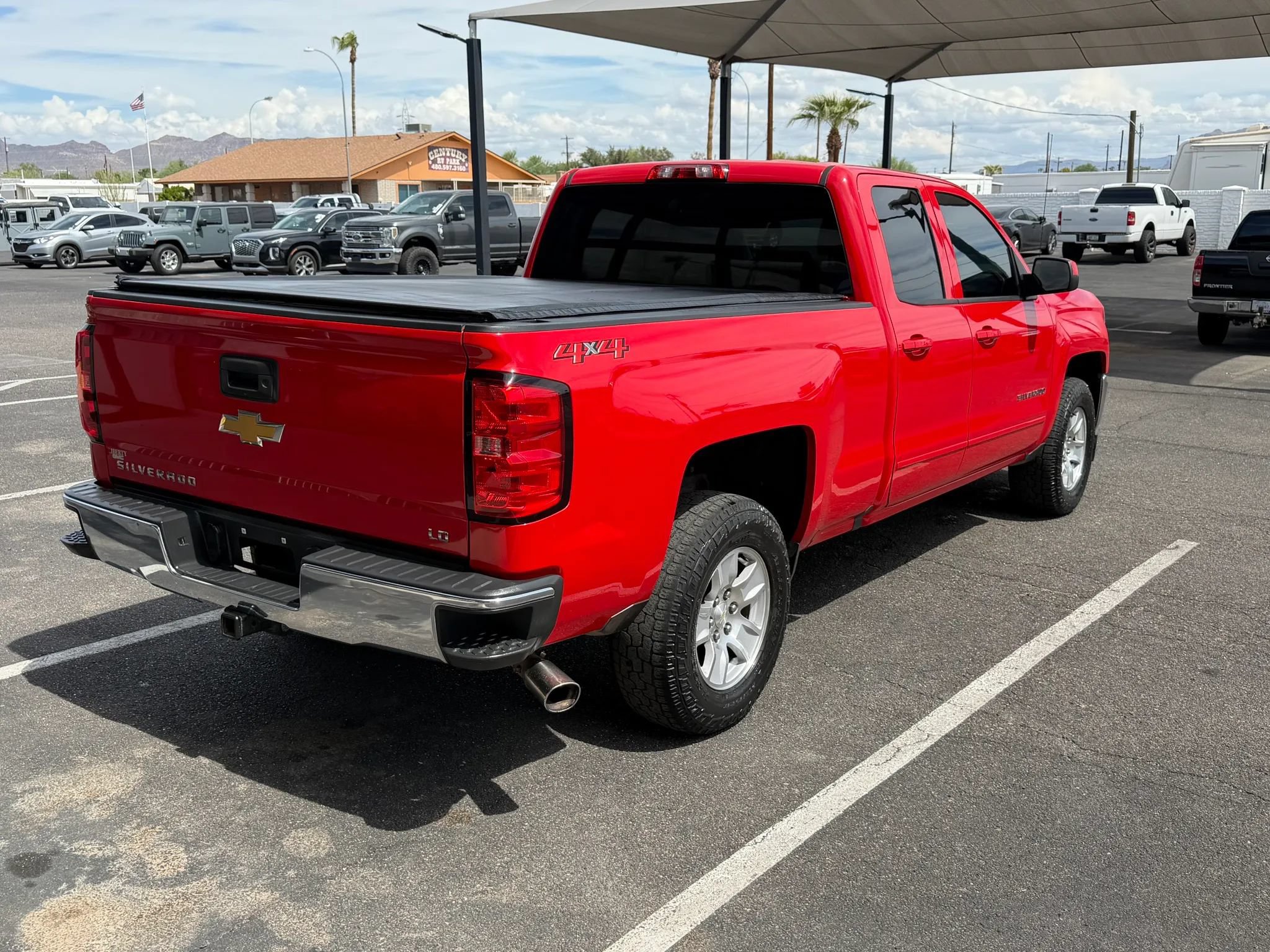 Used 2019 Chevrolet Silverado 1500 LT AWD/4WD image 8
