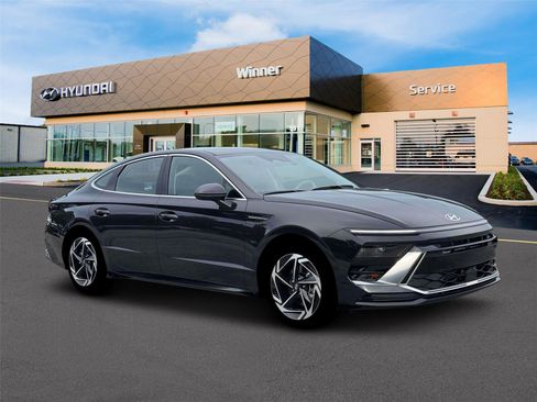 New 2026 Hyundai Sonata SEL FWD image 10