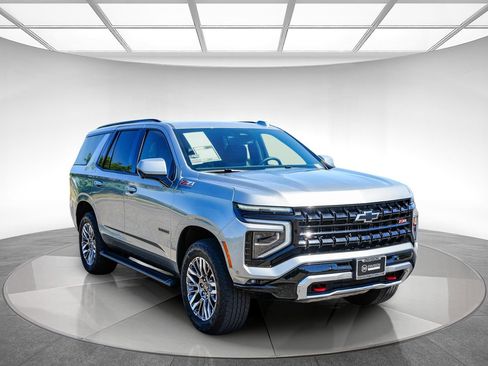 Used 2025 Chevrolet Tahoe Z71 AWD/4WD image 5