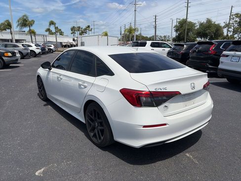 Used 2024 Honda Civic Sport image 5