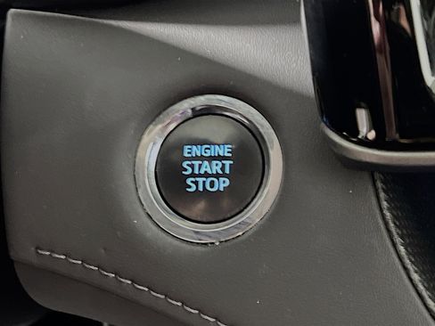 Used 2022 Toyota Highlander Limited image 23