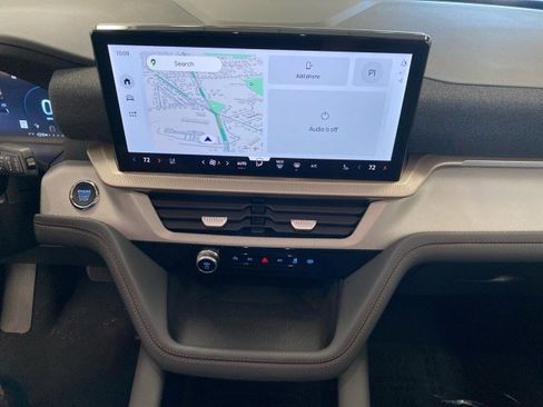 New 2026 Ford Explorer Active w/ Active Comfort Package image 24