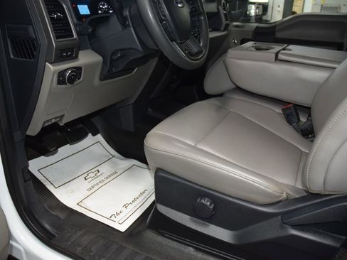 Used 2022 Ford F550 4x4 Crew Cab Super Duty w/ Power Equipment Group image 26
