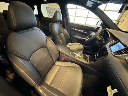 New 2025 INFINITI QX50 Sport image 25