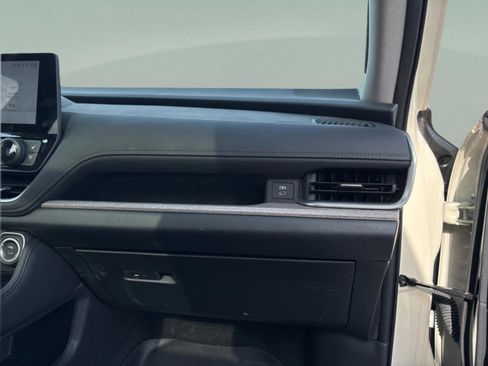 Used 2024 Toyota Grand Highlander Limited image 39