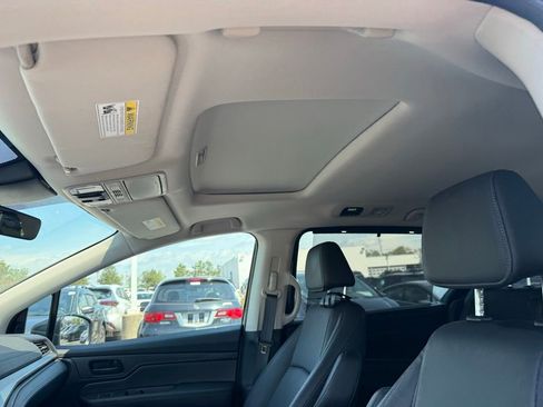 Used 2025 Honda Odyssey EX-L image 9
