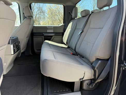 Used 2022 Ford F250 XLT w/ Black Appearance Package AWD/4WD image 14