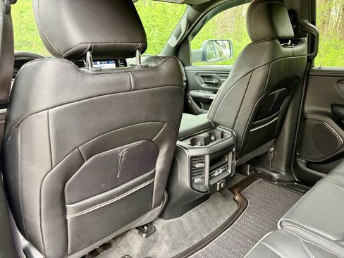 Used 2024 RAM 1500 Limited image 14