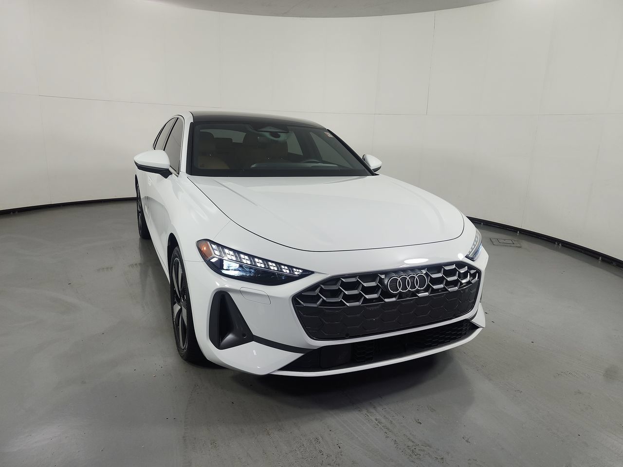 Used 2025 Audi A5 2.0T Premium Plus w/ Premium Plus AWD/4WD image 3
