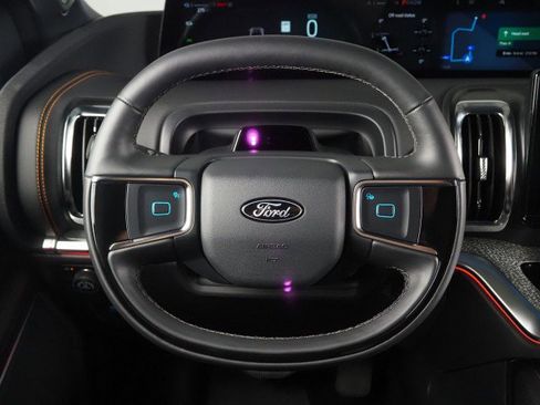 Used 2025 Ford Expedition Tremor image 18