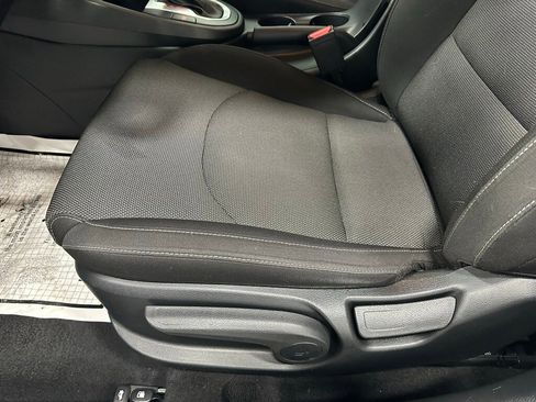 Used 2024 Kia Forte LXS image 12