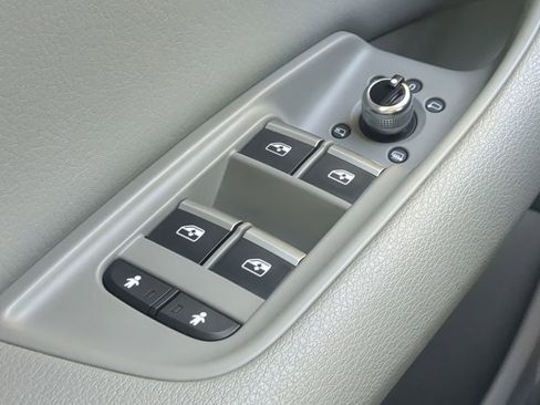 Used 2018 Audi Q7 2.0T Premium Plus w/ Premium Plus Package image 26