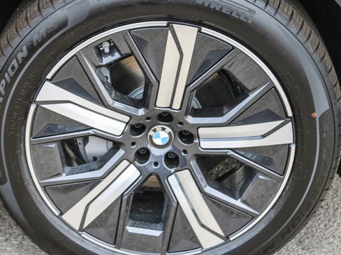 New 2026 BMW iX xDrive60 w/ Premium Package AWD/4WD image 9