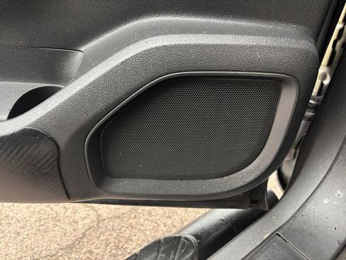 Used 2021 Nissan Titan SV w/ Accessory Utility Package image 25