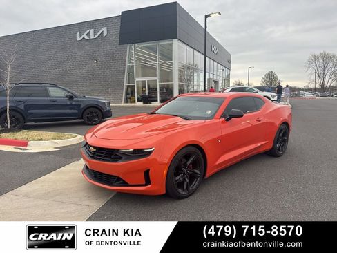 Used 2020 Chevrolet Camaro LT image 9