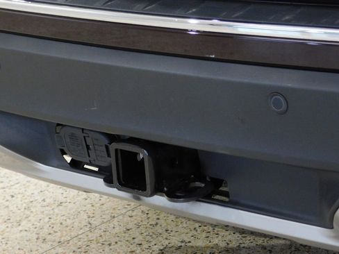 Used 2023 Ford Explorer Limited w/ Class IV Trailer Tow Package AWD/4WD image 89