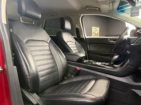 Used 2016 Ford Edge SEL w/ Equipment Group 201A FWD image 19