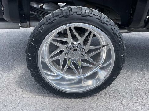 Used 2022 GMC Sierra 2500 Denali AWD/4WD image 28