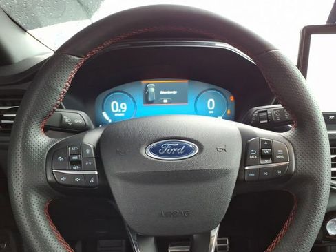 Certified 2023 Ford Escape ST-Line Select w/ Tech Pack #2 AWD/4WD image 21