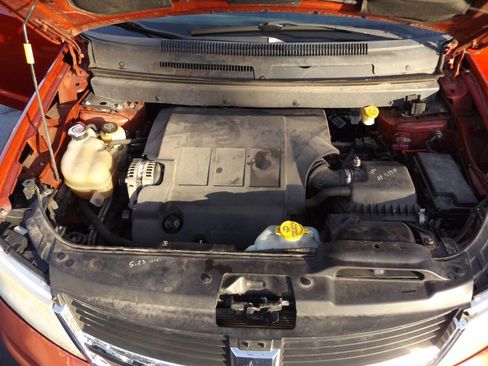 Used 2010 Dodge Journey SXT w/ Flexible Seating Group image 29