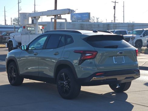 New 2026 Chevrolet Trax ACTIV image 3